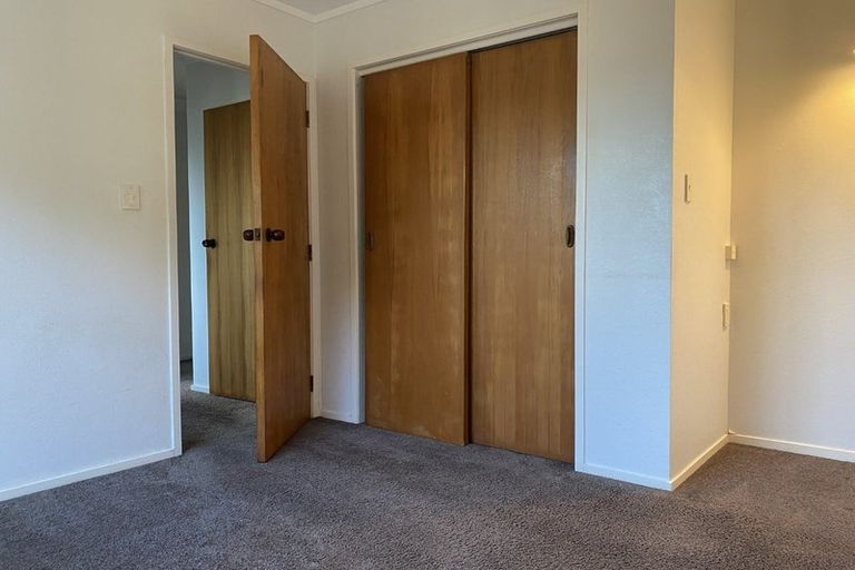 Photo of property in 1 Albatross Road, Red Beach, 0932