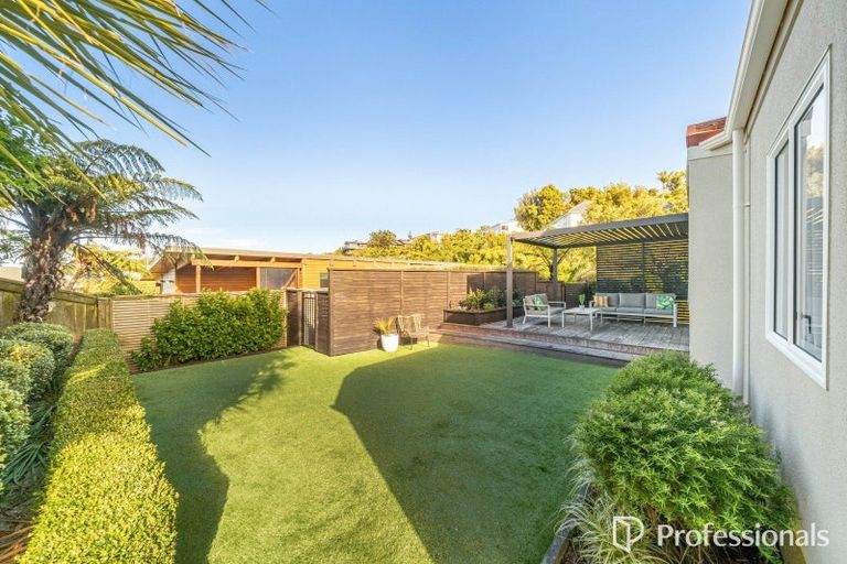 Photo of property in 115 Normandale Road, Normandale, Lower Hutt, 5010