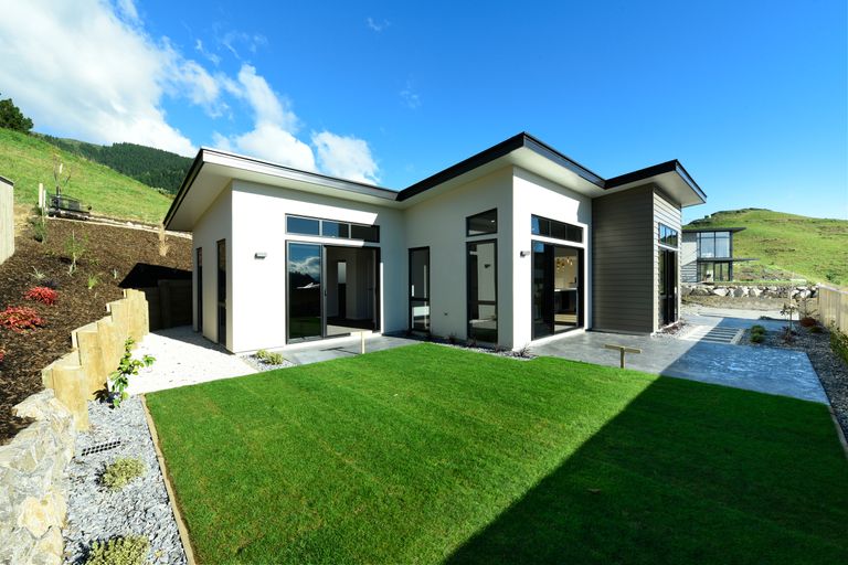 Photo of property in 7 Appletree Way, Stoke, Nelson, 7011