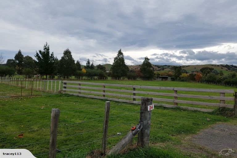 Photo of property in 34 Admiral Road, Gladstone, Masterton, 5883