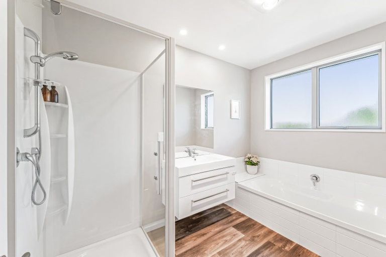 Photo of property in 12 Cassini Place, Leeston, 7632