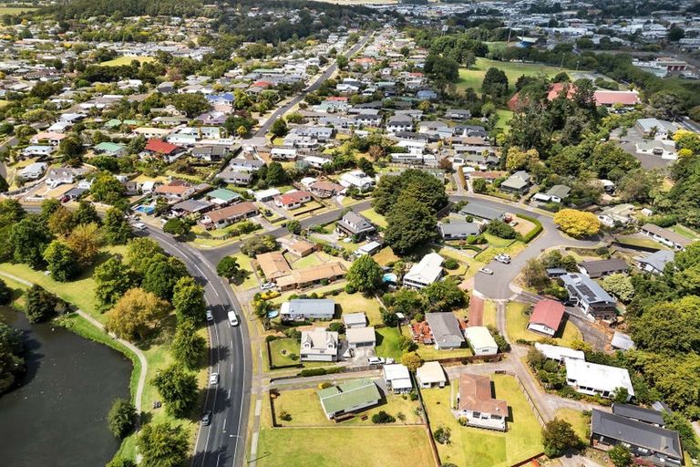 Photo of property in 25 Reynolds Road, Pukekohe, 2120