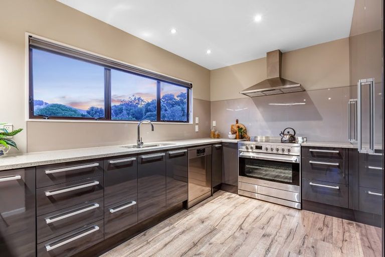 Photo of property in 25 Longitude Place, Whitby, Porirua, 5024