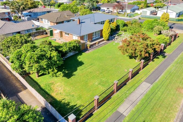 Photo of property in 69 Willis Road, Papakura, 2110