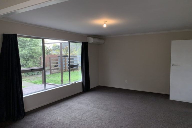 Photo of property in 41a Oakley Crescent, Hornby, Christchurch, 8042
