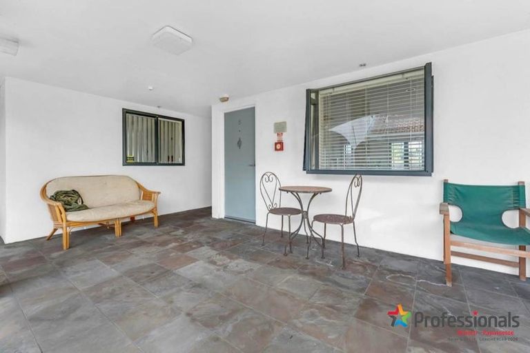 Photo of property in 5/77 Saint George Street, Papatoetoe, Auckland, 2025