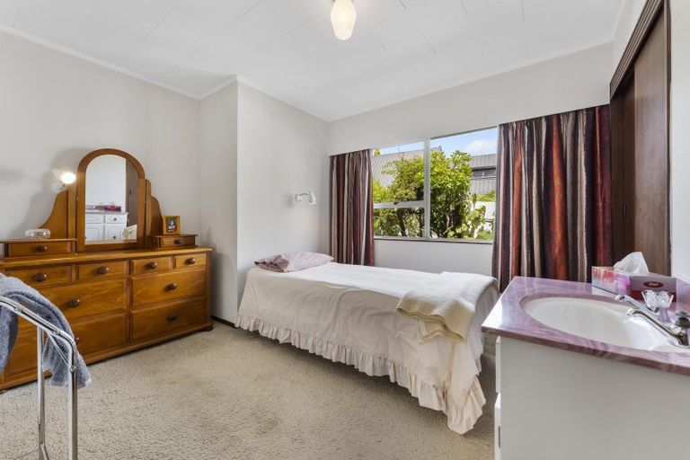 Photo of property in 44 Kentucky Way, Awapuni, Palmerston North, 4412