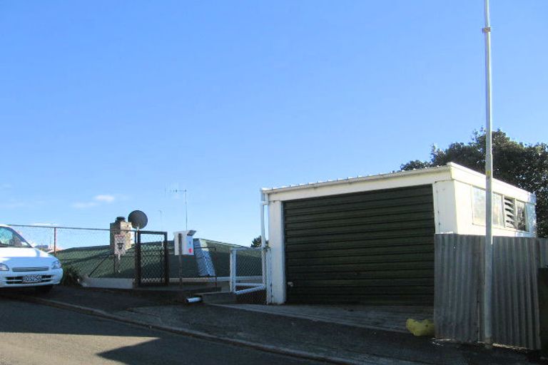 Photo of property in 1 Fitzroy Road, Bluff Hill, Napier, 4110