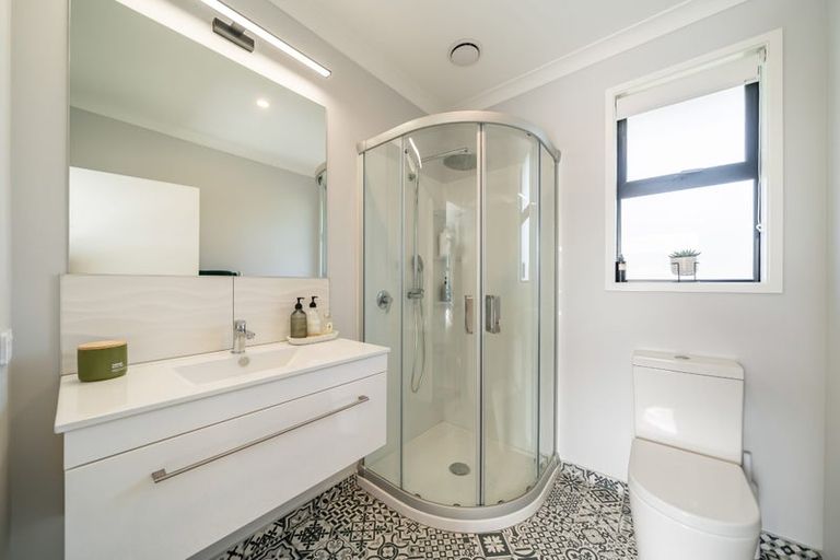 Photo of property in 117 Mawai Hakona Drive, Wallaceville, Upper Hutt, 5018