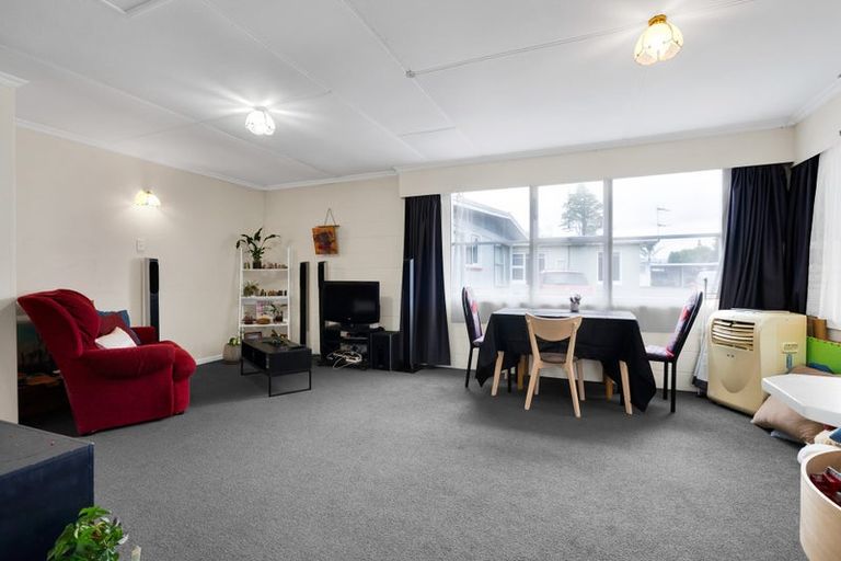 Photo of property in 33a Maire Street, Inglewood, 4330