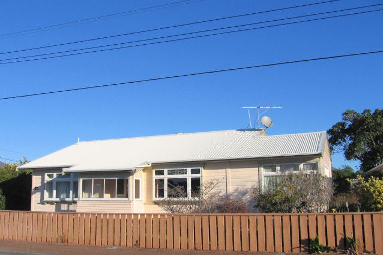 Photo of property in 12 Montague Street, Alicetown, Lower Hutt, 5010