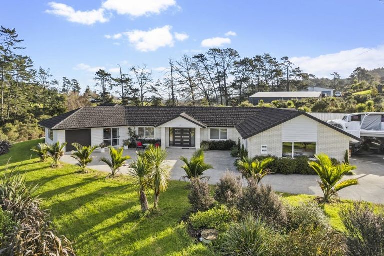 Photo of property in 43a Terry Smyth Drive, Kumeu, 0892