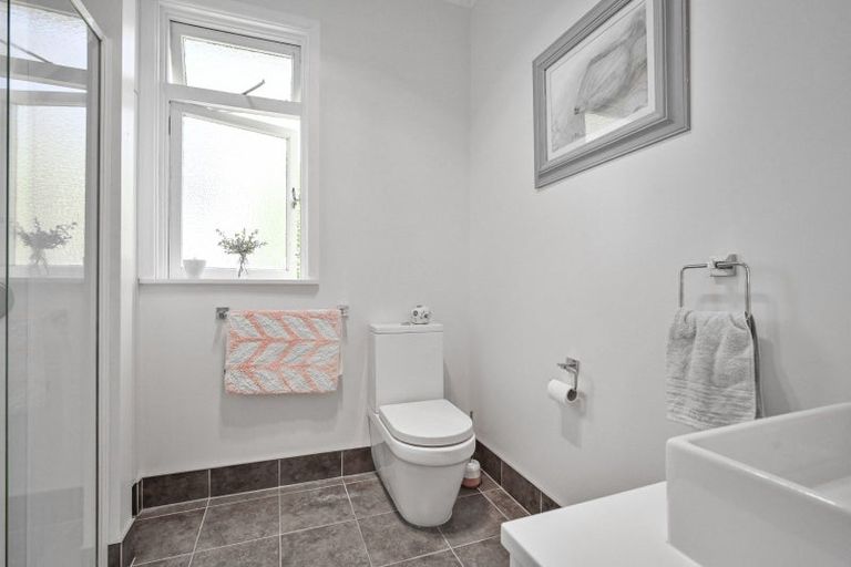 Photo of property in 27 Campbell Street, Havelock North, 4130