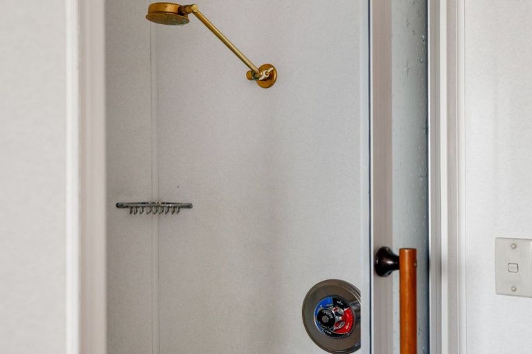 Photo of property in 2/875 Heaphy Terrace, Claudelands, Hamilton, 3214