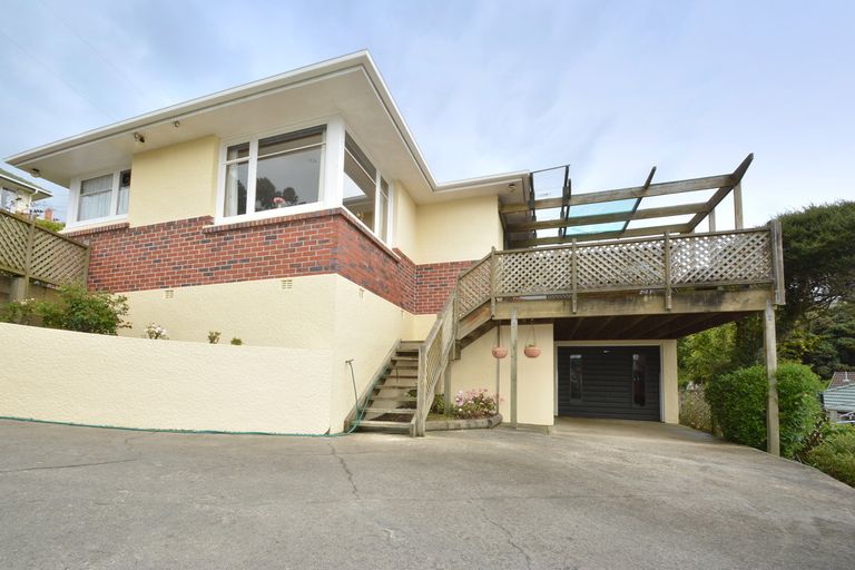 Photo of property in 10 Chisholm Place, Tainui, Dunedin, 9013