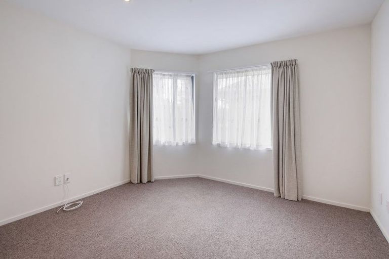 Photo of property in 26b Sawyers Arms Road, Northcote, Christchurch, 8052