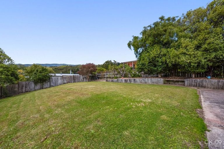 Photo of property in 19 Seymour Grove, Kingsley Heights, Upper Hutt, 5018