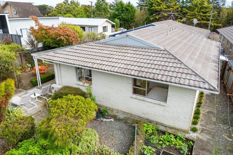 Photo of property in 25b Pehi Kupa Street, Waikanae, 5036