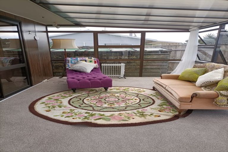 Photo of property in 7 Oleander Place, Bell Block, New Plymouth, 4312