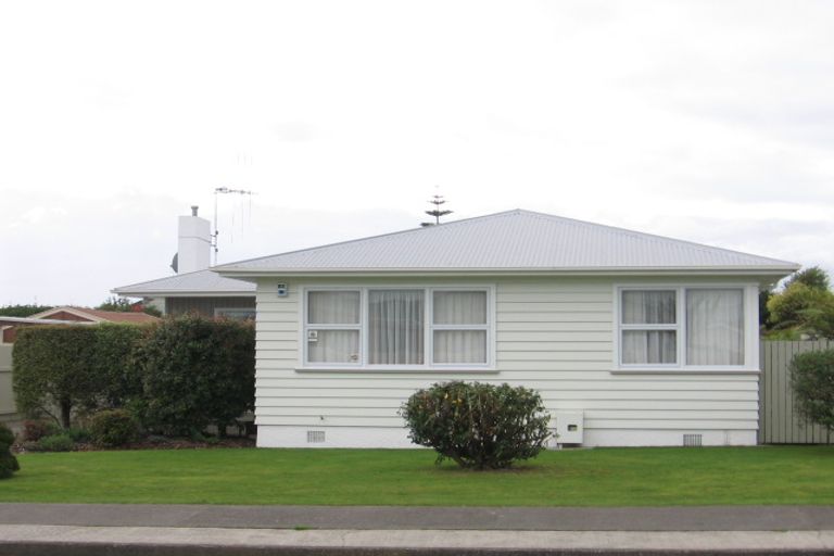 Photo of property in 4 Collingwood Street, Levin, 5510