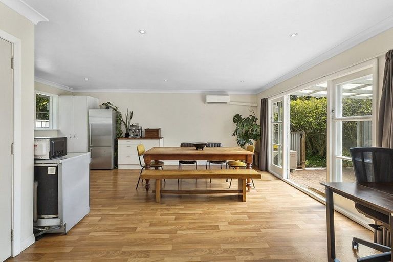 Photo of property in 49 Cluny Road, Plimmerton, Porirua, 5026