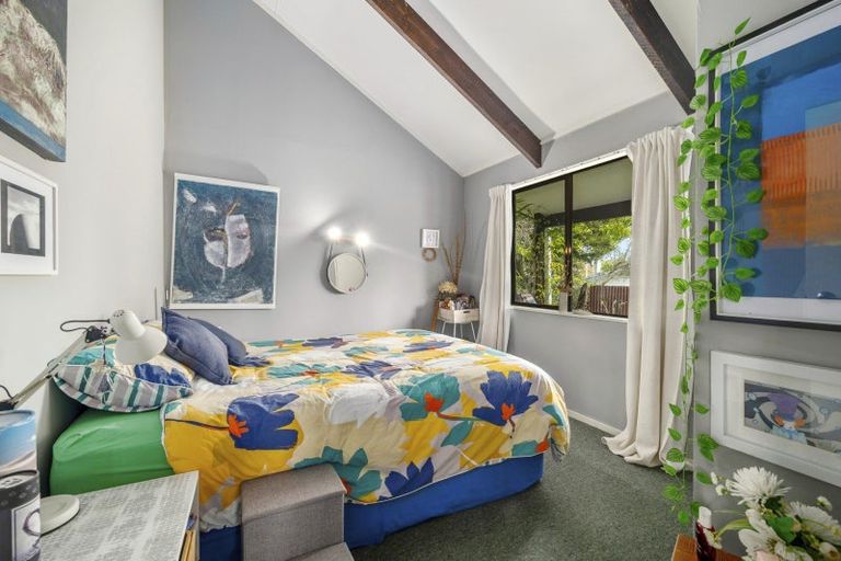 Photo of property in 2/7 Kereru Street, Two Mile Bay, Taupo, 3330