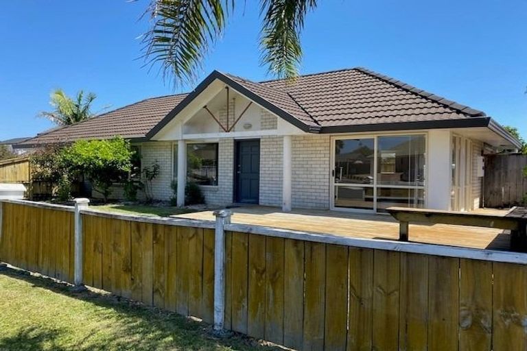 Photo of property in 1/7 Nakhle Place, Manurewa, Auckland, 2105
