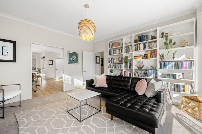 Photo of property in 36 Stapletons Road, Richmond, Christchurch, 8013