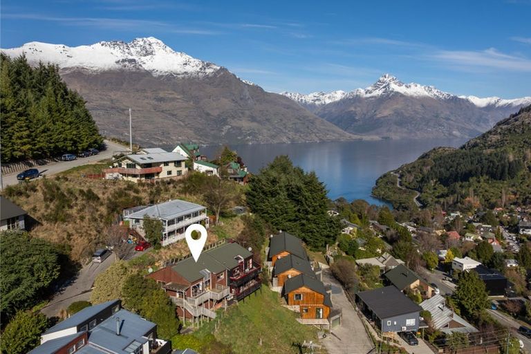 Photo of property in 225a Fernhill Road, Sunshine Bay, Queenstown, 9300