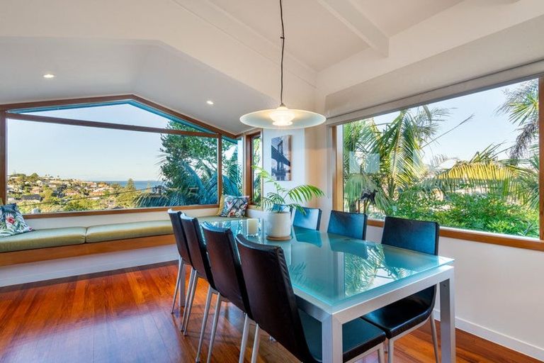 Photo of property in 43 Aotearoa Terrace, Murrays Bay, Auckland, 0630