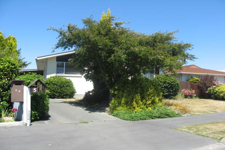 Photo of property in 5 Nanette Street, Upper Riccarton, Christchurch, 8041