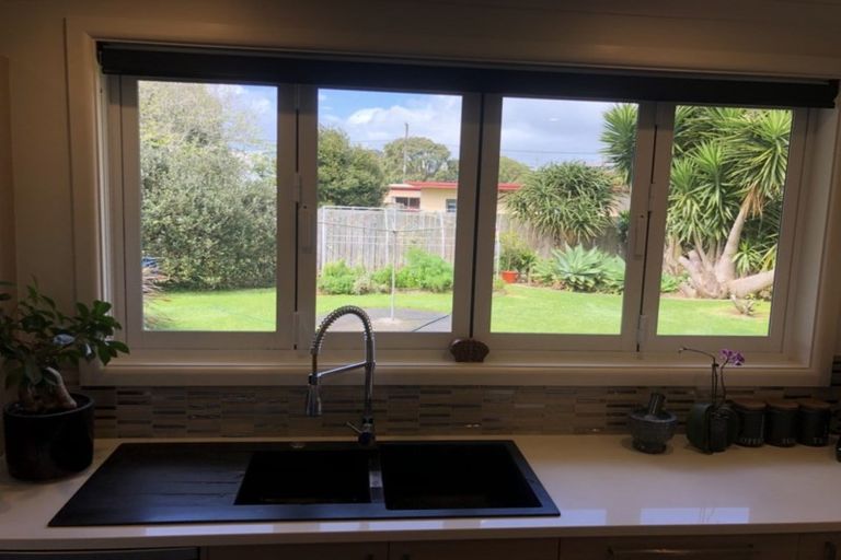 Photo of property in 7 Jenkins Place, Waitara, 4320