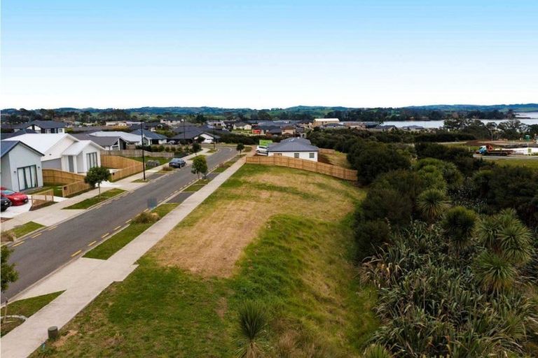 Photo of property in 4 Wheriko Avenue, Glenbrook, 2681