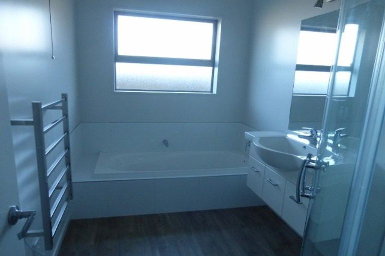 Photo of property in 5 Josephine Crescent, Aidanfield, Christchurch, 8025