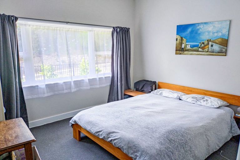 Photo of property in 30 Coote Road, Bluff Hill, Napier, 4110