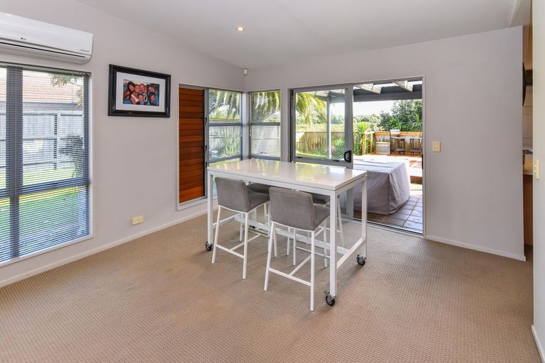 Photo of property in 39 Fergy Crescent, Wattle Downs, Auckland, 2103
