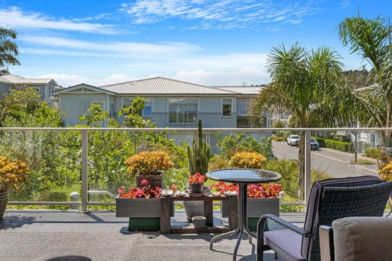 Photo of property in 37 Landmark Terrace, Orewa, 0931