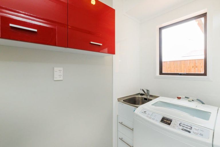 Photo of property in 25 Mcleavey Drive, Kelvin Grove, Palmerston North, 4414