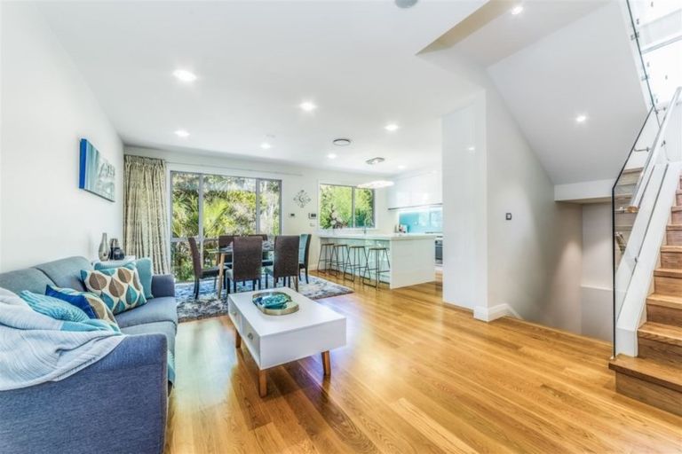 Photo of property in 102a Beach Road, Castor Bay, Auckland, 0620