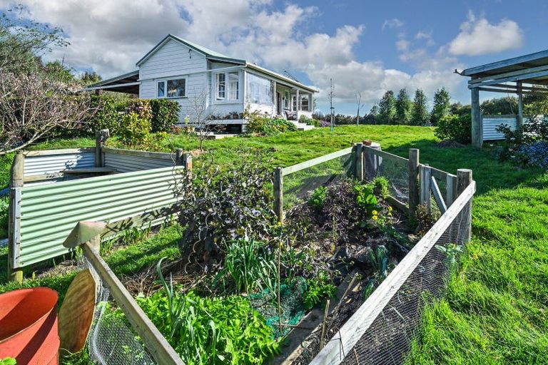 Photo of property in 922 Okaihau Road, Maraetotara, Havelock North, 4294