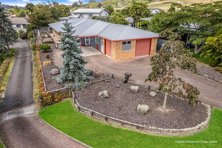 Photo of property in 25 Barraud Place, Pukehangi, Rotorua, 3015