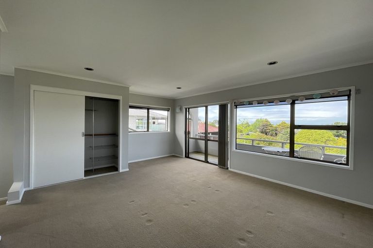 Photo of property in 463 Beach Road, Murrays Bay, Auckland, 0630