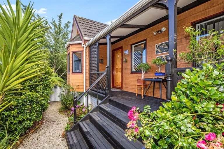 Photo of property in 102 Coast Road, Wainuiomata, Lower Hutt, 5014