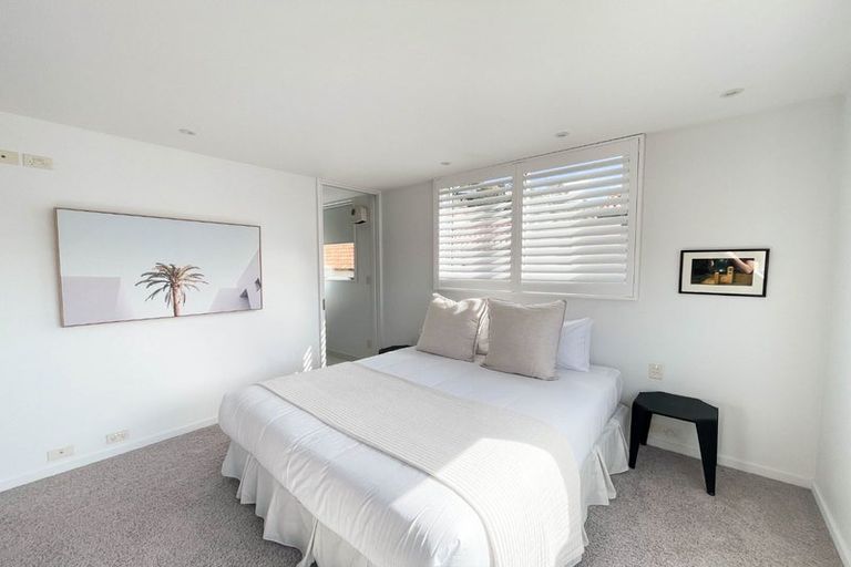 Photo of property in 18 Marriner Street, Sumner, Christchurch, 8081