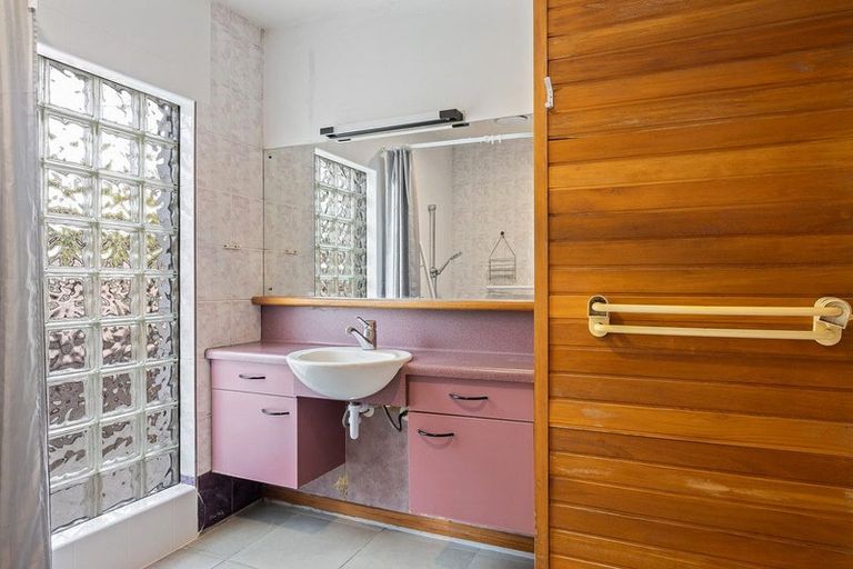 Photo of property in 126a Somerfield Street, Somerfield, Christchurch, 8024