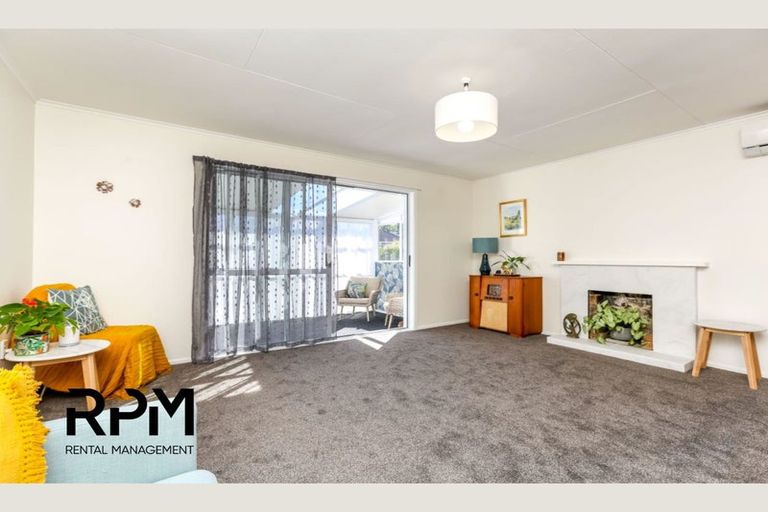 Photo of property in 16 Trafalgar Street, Westown, New Plymouth, 4310
