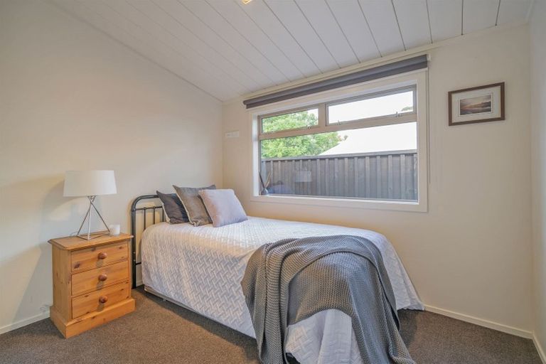 Photo of property in 16 Robinson Road, Whitianga, 3510