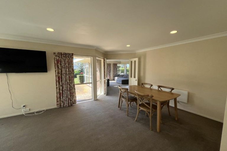 Photo of property in 384 Mangorei Road, Merrilands, New Plymouth, 4312