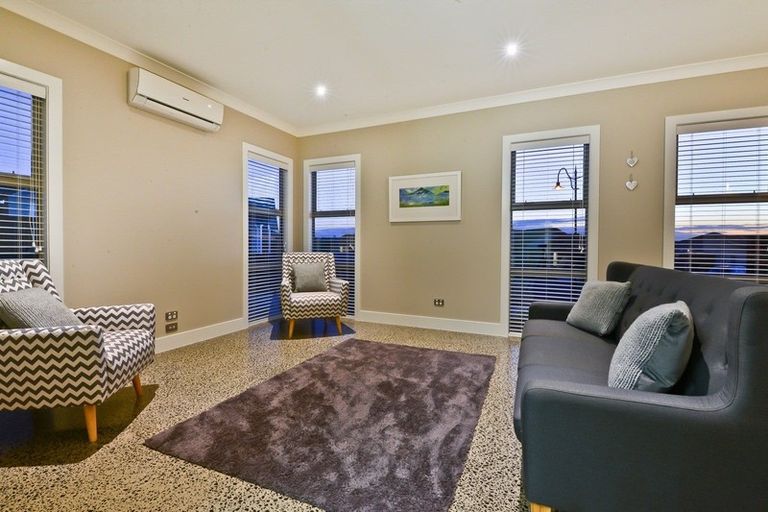 Photo of property in 15 Miranda Place, Flagstaff, Hamilton, 3210