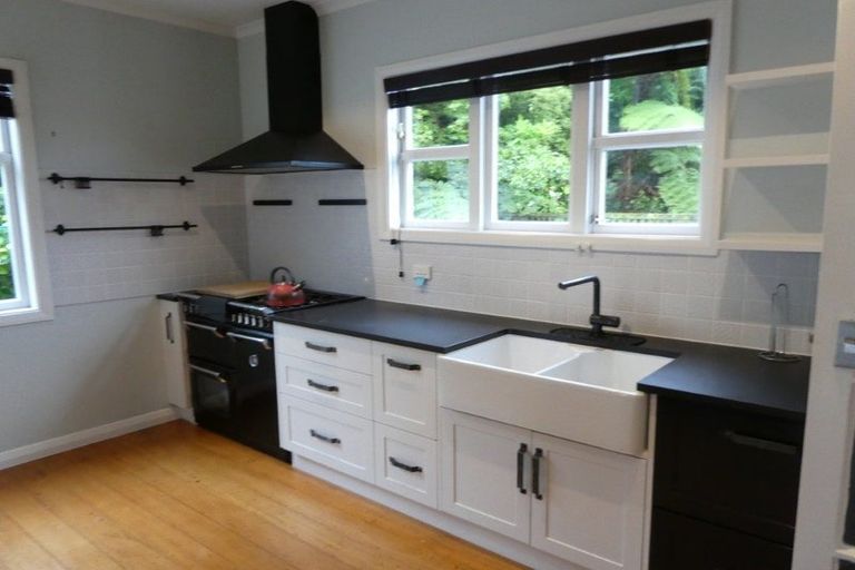 Photo of property in 14 Cheshire Street, Wilton, Wellington, 6012